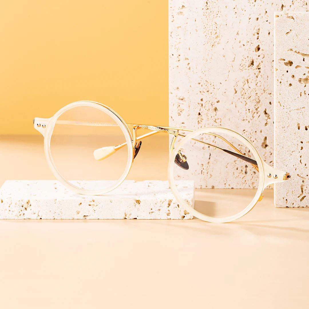 Scene view of Guts vintage round tr90 eyeglasses RR0072308 in beige