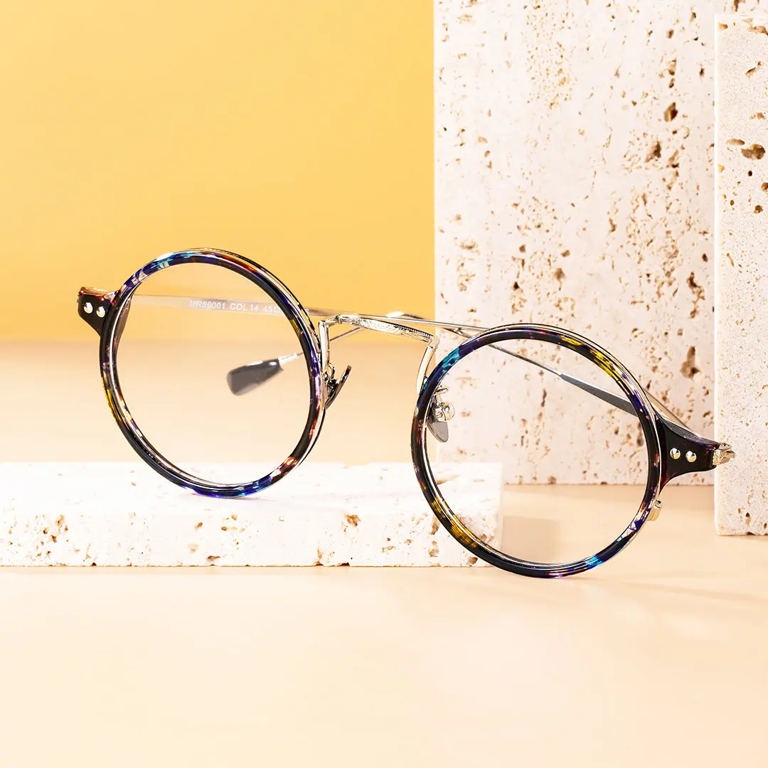 Scene view of Guts round tr90 eyeglasses RR0072308 in blue tortoise