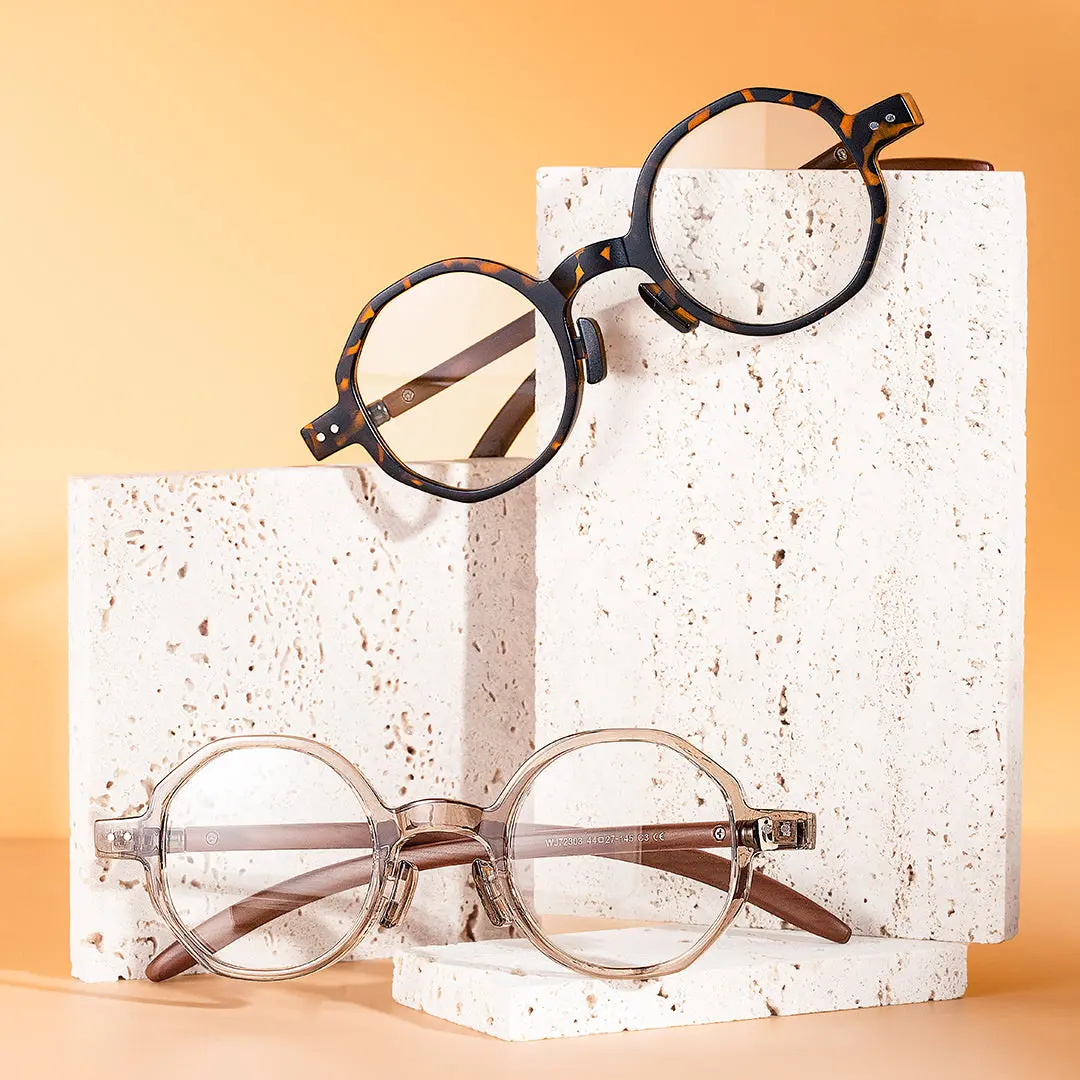 Scene view of Graph round tr90 eyeglasses RR0082307 in gold