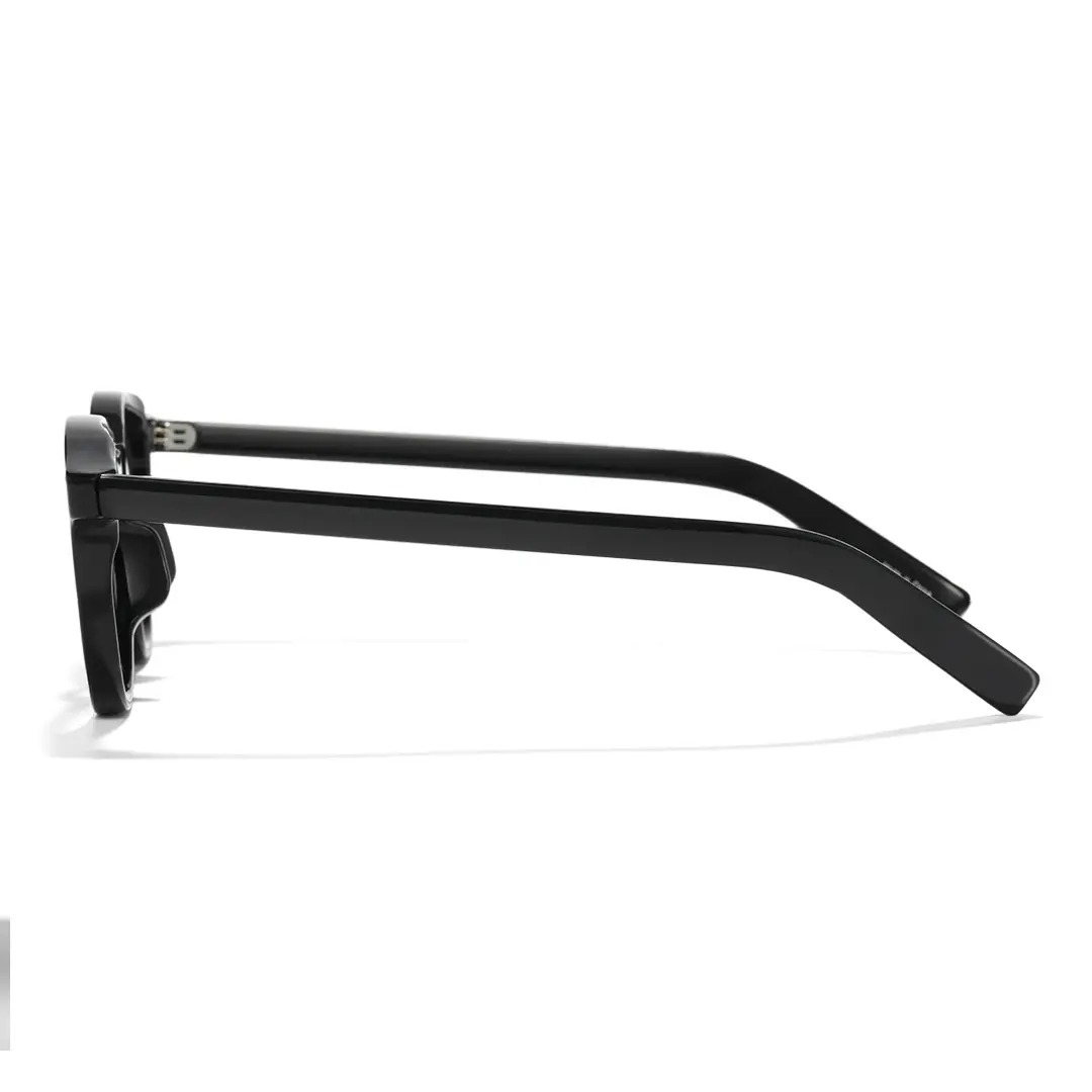 Side view of Solid round tr90 eyeglasses RR0082412 in black