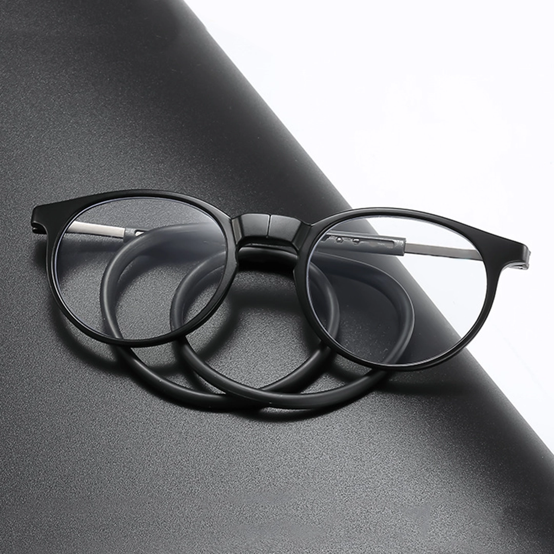 Scene close-up view of Vyro round pc magnetic clip-on eyeglasses in black. SPU: RR0082512