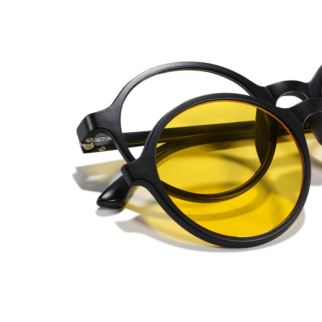 Frame detail view of Lume round tr90 magnetic clip-on eyeglasses set with interchangeable clip-on lenses RR0112601 in black
