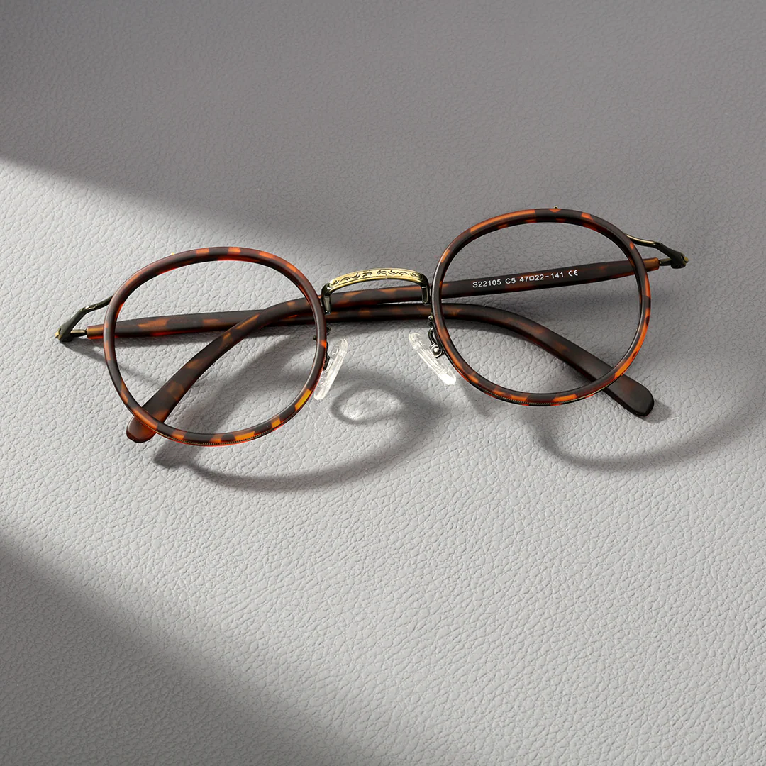 Set view of Kayla vintage round tr90 eyeglasses RR0192209 in tortoise