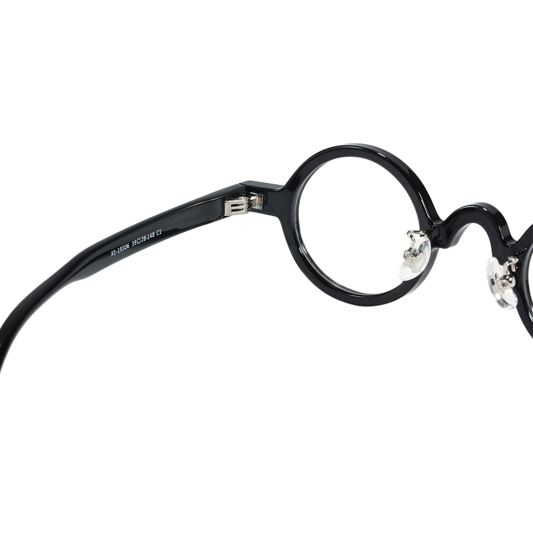 Hinge detail of Wesley vintage round tr90 eyeglasses RR0322601 in black
