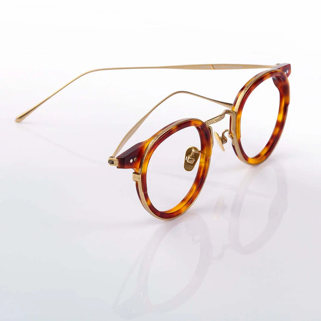 Scene view of Felone vintage round titanium eyeglasses RT0022209 in yellow tortoise