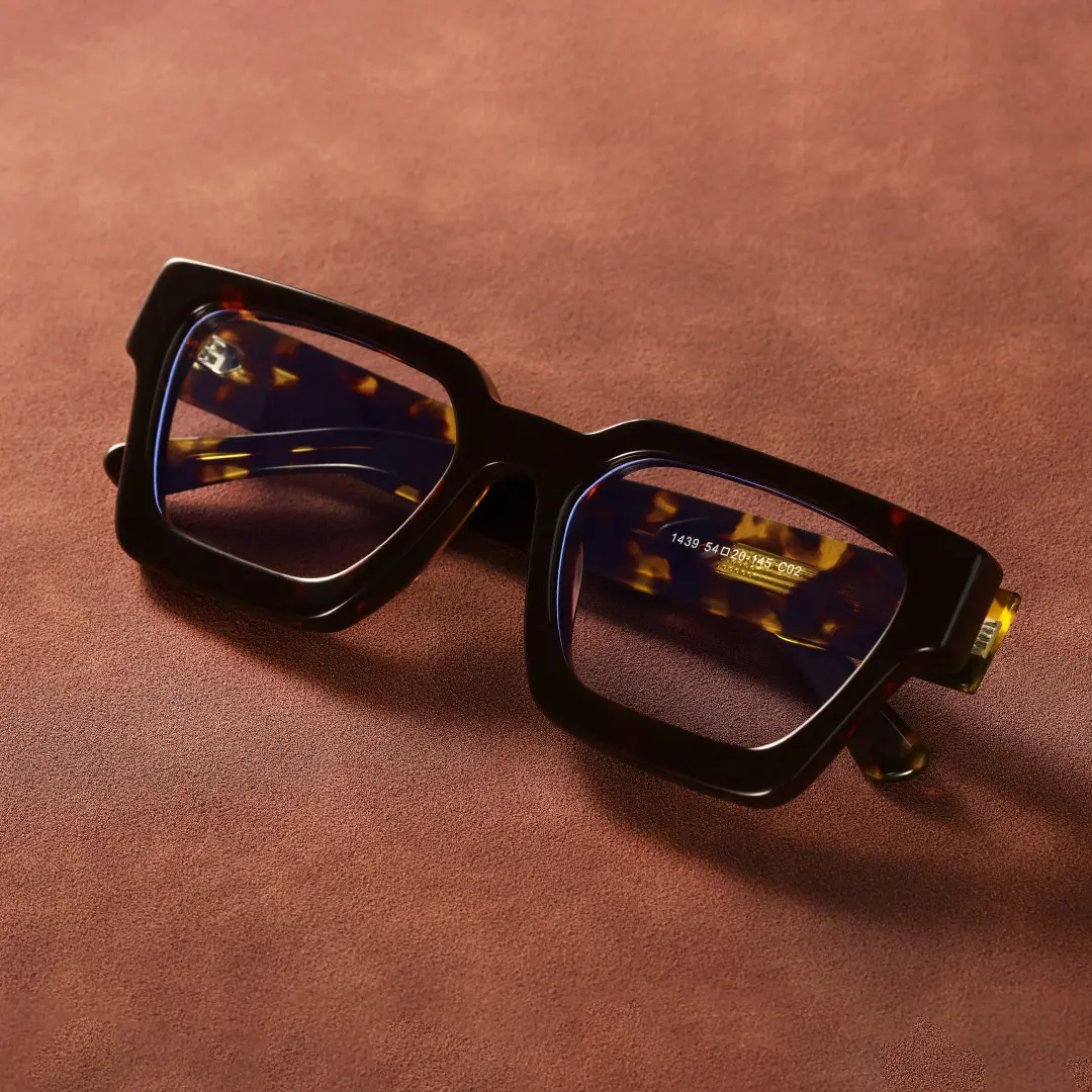 Scene close-up view of Samson square acetate eyeglasses SA0552302 in tortoise