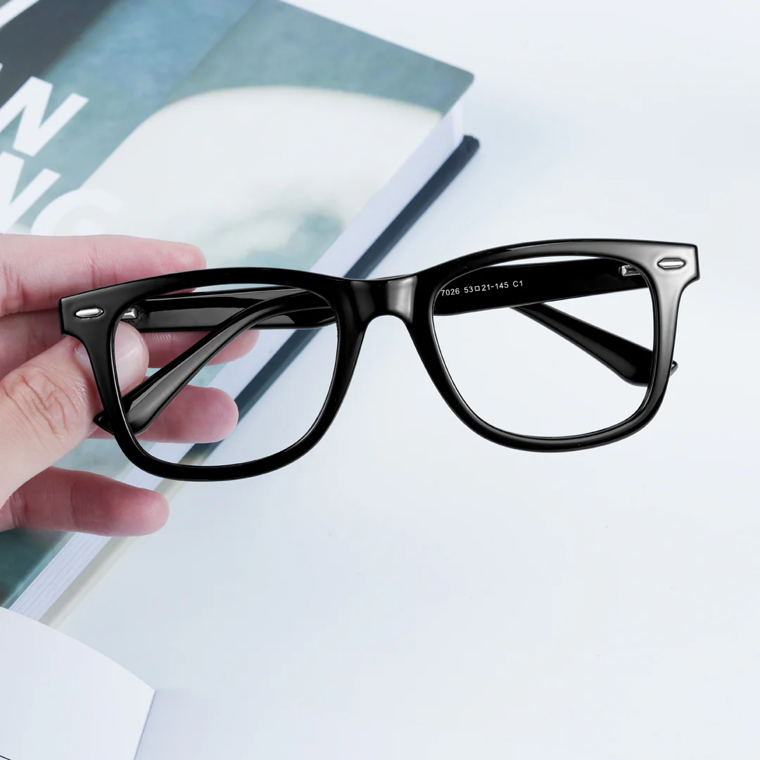 Scene view of Earl square tr90 eyeglasses SP0112409 in black
