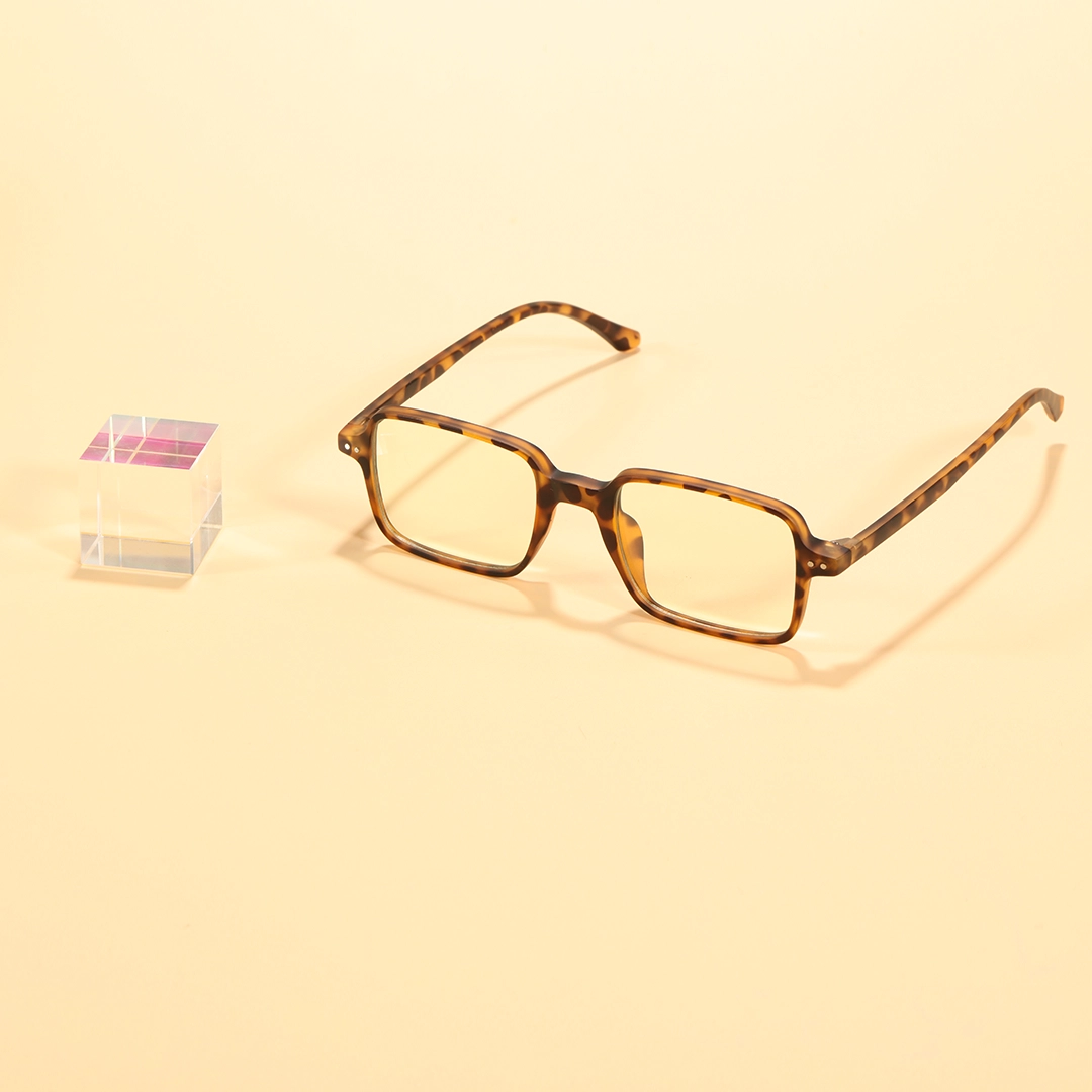 Scene view of Camila vintage square tr90 eyeglasses SR0022508 in tortoise