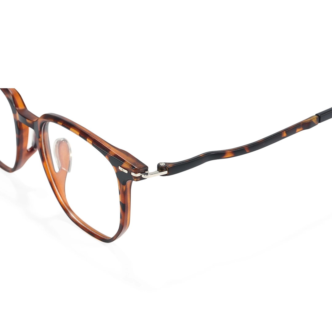 End piece detail of Benny square tr90 eyeglasses SR0042508 in tortoise