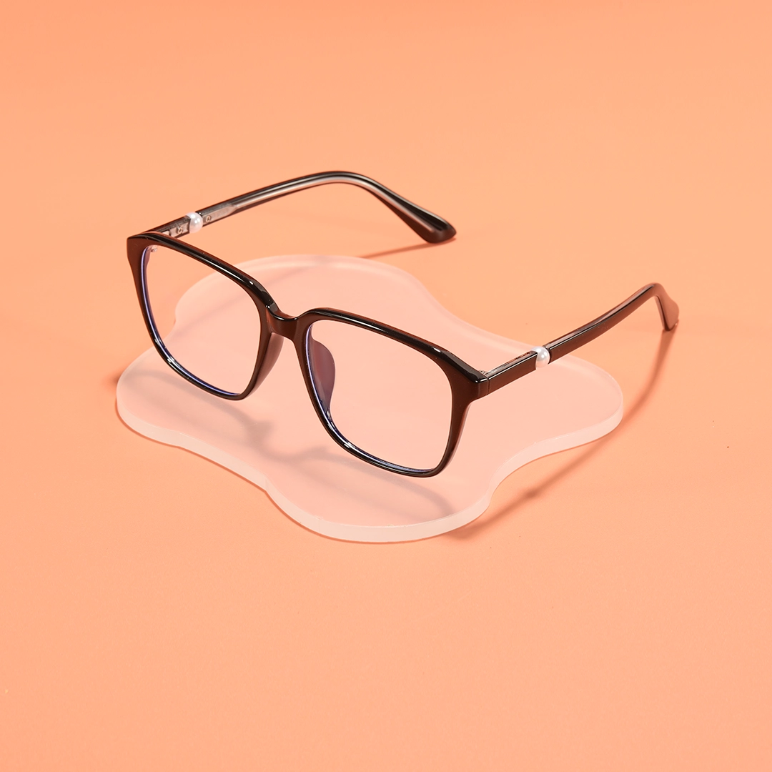 Scene view of Rowena square tr90 eyeglasses SR0182509 in black