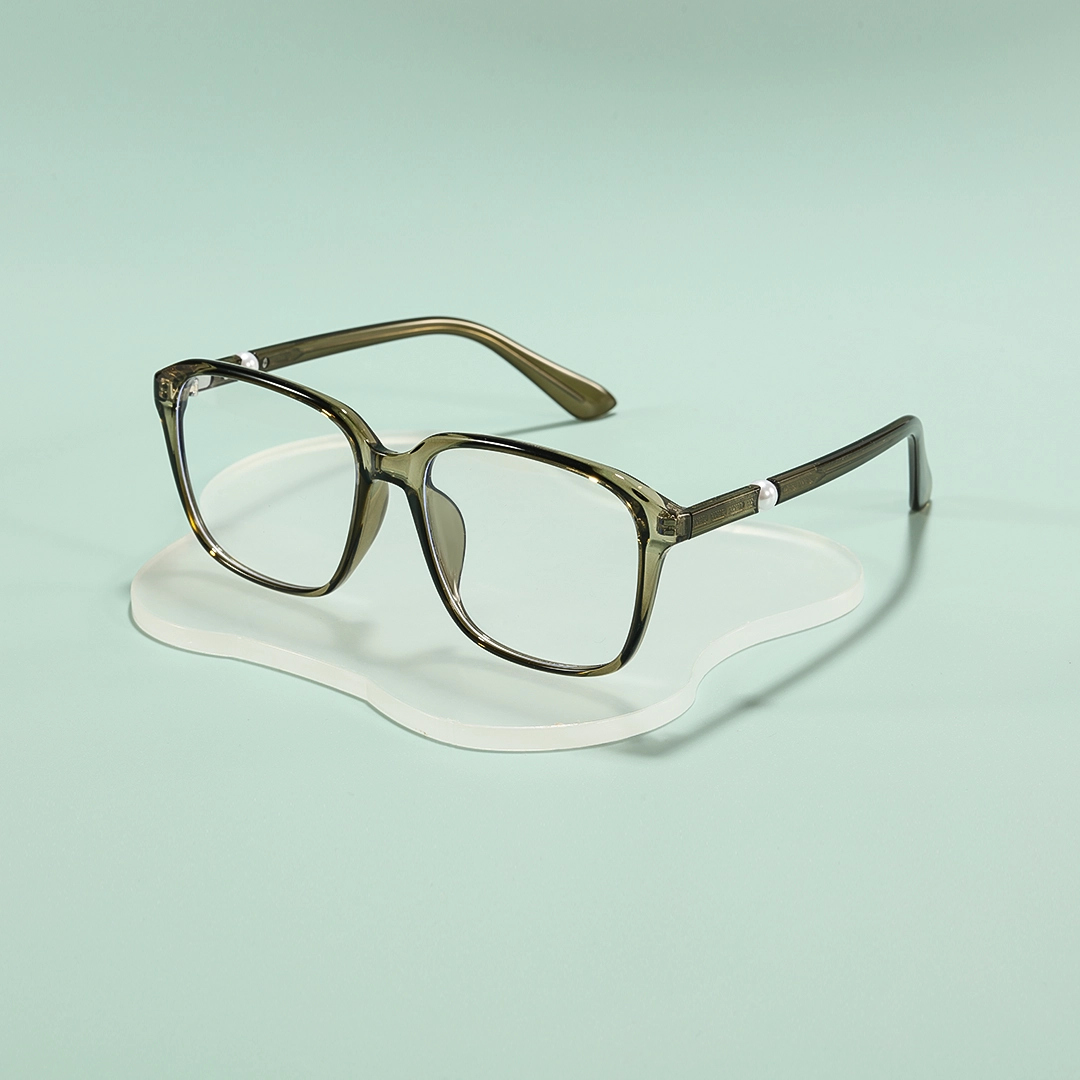 Scene view of Rowena square tr90 eyeglasses SR0182509 in green