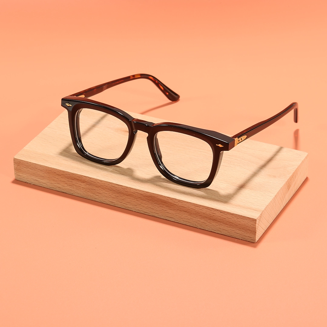 Scene view of Kaely square acetate eyeglasses SR0332509 in black