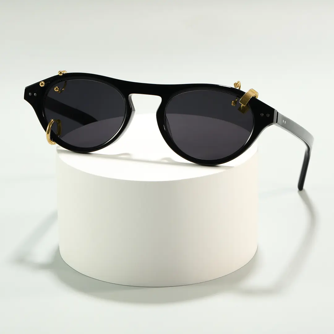Scene view of Rook aviator acetate handcrafted polarized sunglasses AA0062604 in gold