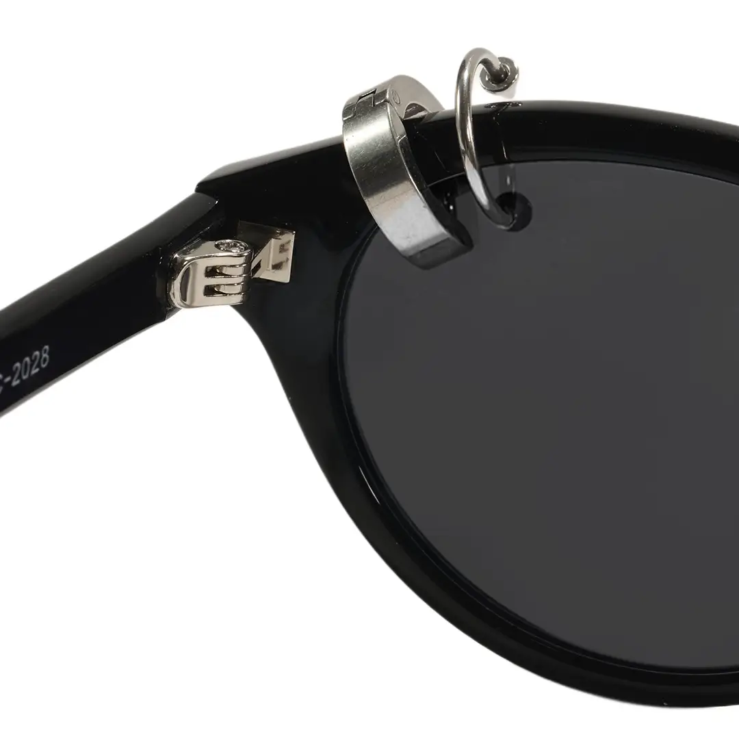Hinge detail of Rook aviator acetate sunglasses AA0062604 in gold