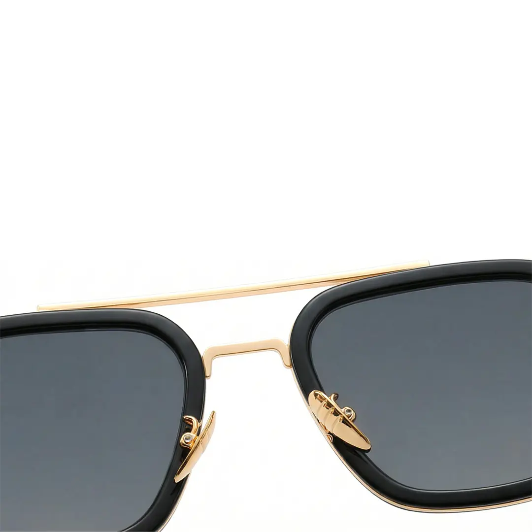 Adjustable nose pad detail of Aziza aviator metal sunglasses AM0182409 in gold