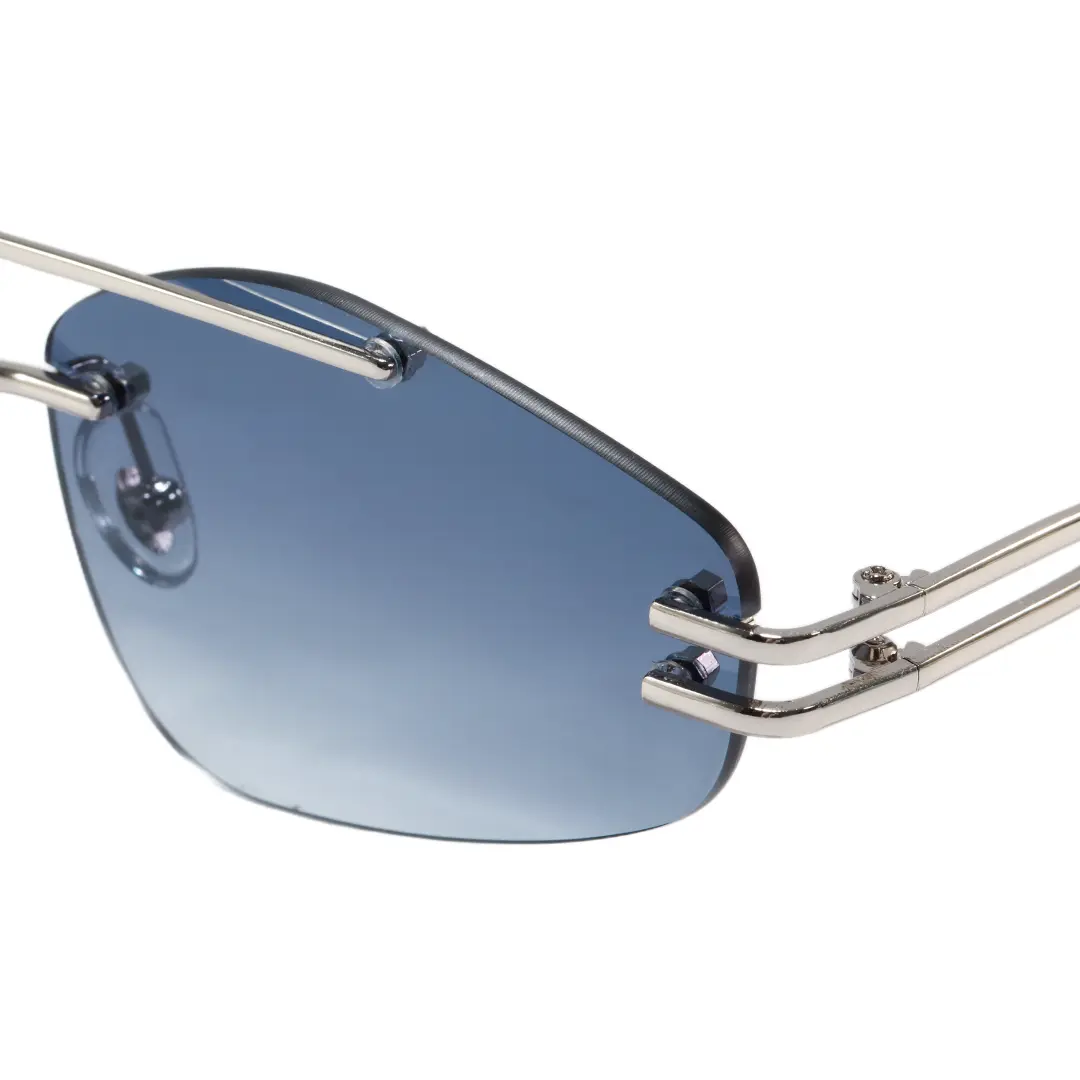 End piece detail of Moss fashion aviator metal sunglasses AM0202604 in silver
