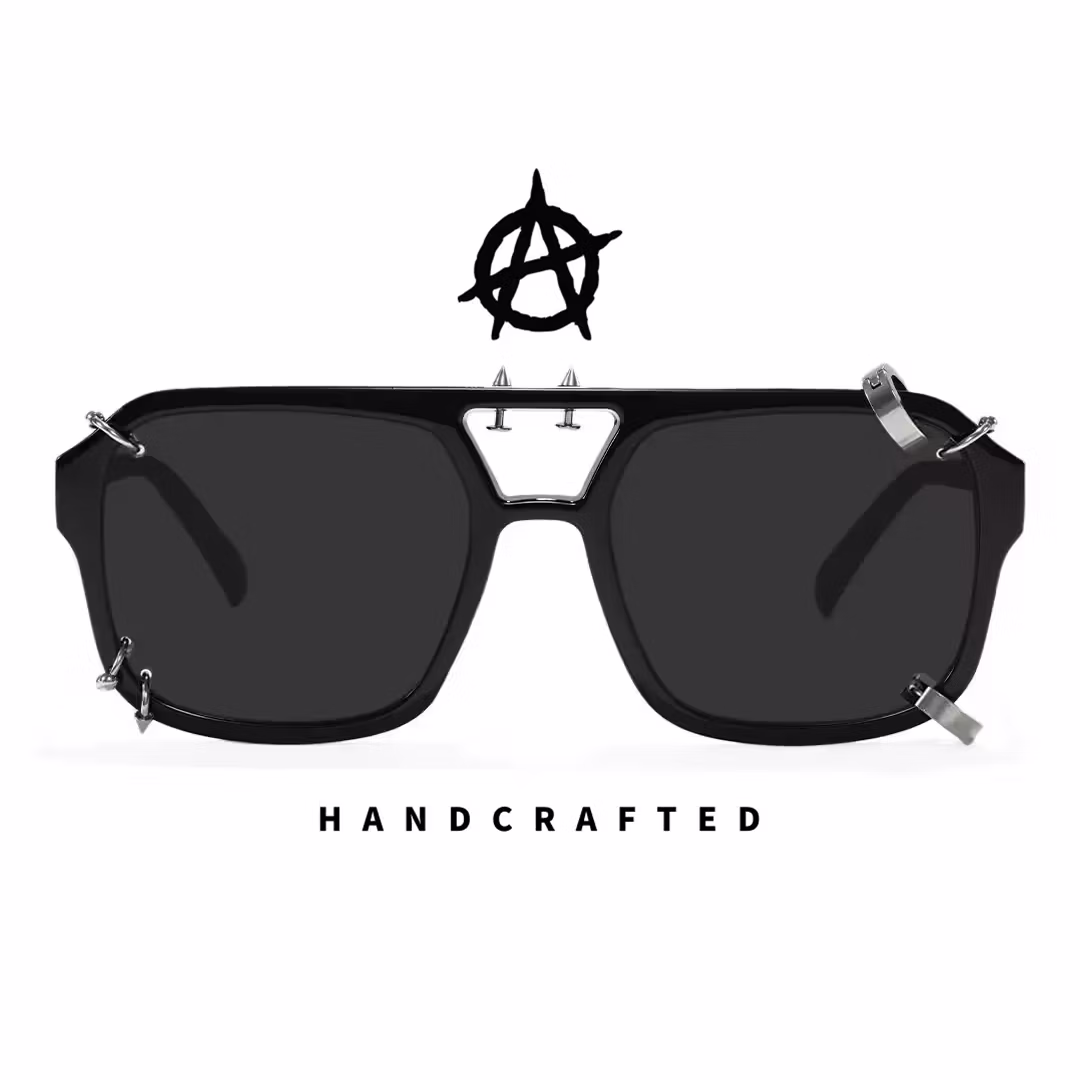 Front view of Punkd aviator pc handcrafted polarized sunglasses AP0052511 in black