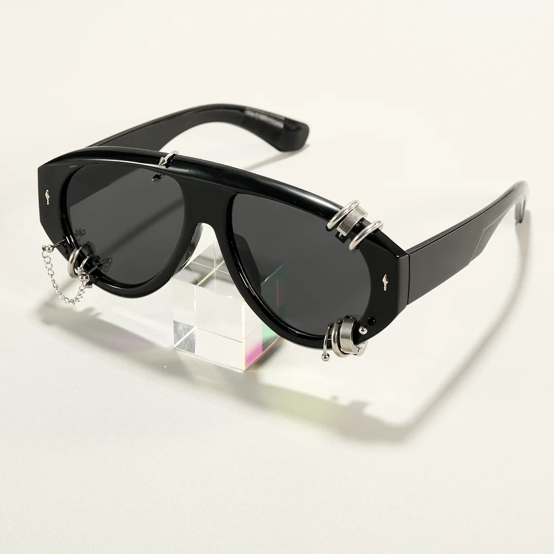Scene view of Wisp fashion aviator pc sunglasses AP0082604 in silver