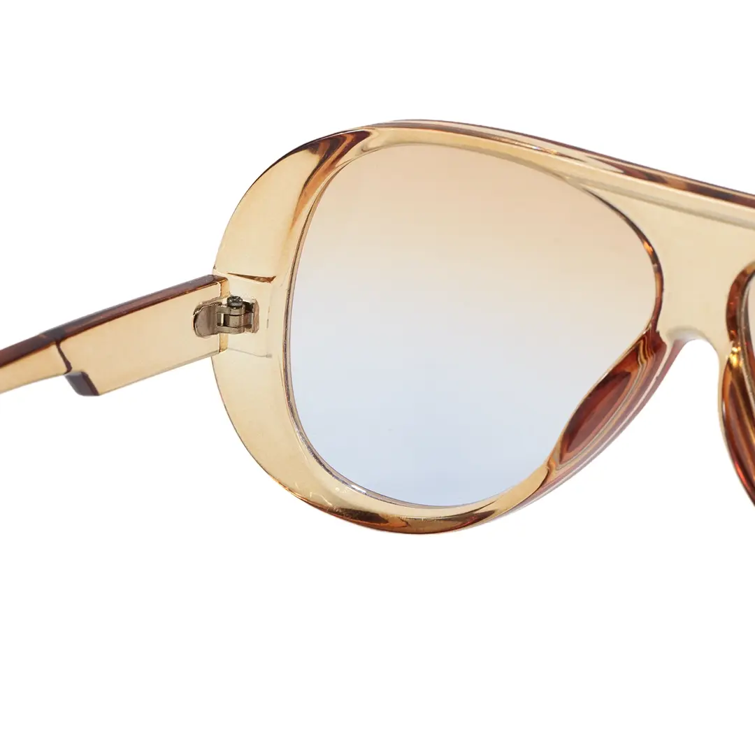 Hinge detail of Lumina vintage aviator pc sunglasses AP0172604 in brown