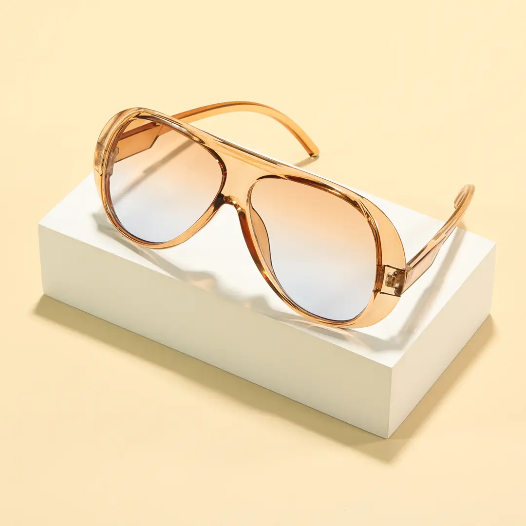 Scene view of Lumina vintage aviator pc sunglasses AP0172604 in brown