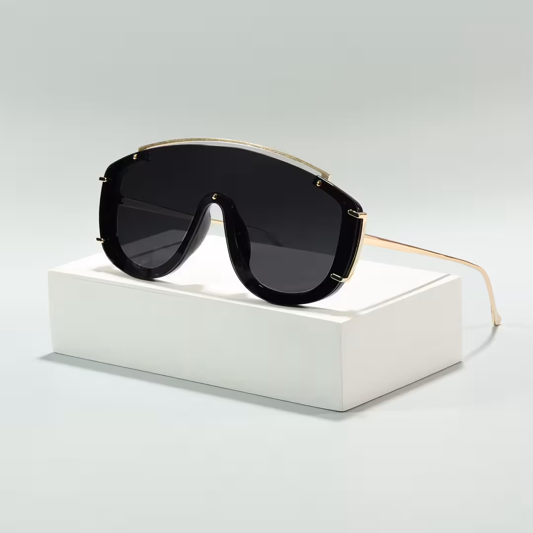 Scene view of Zaria fashion aviator pc sunglasses AP0302605 in black