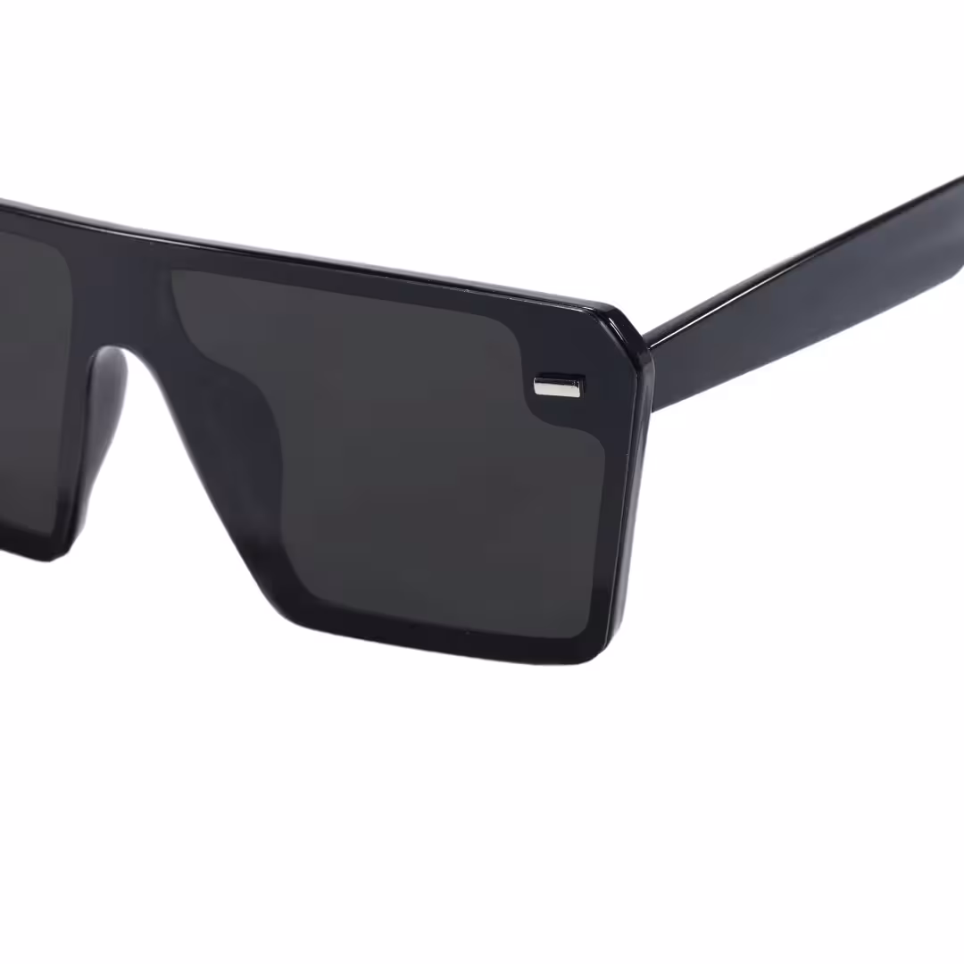 End piece detail of Wyla aviator tr90 sunglasses AR0112604 in black