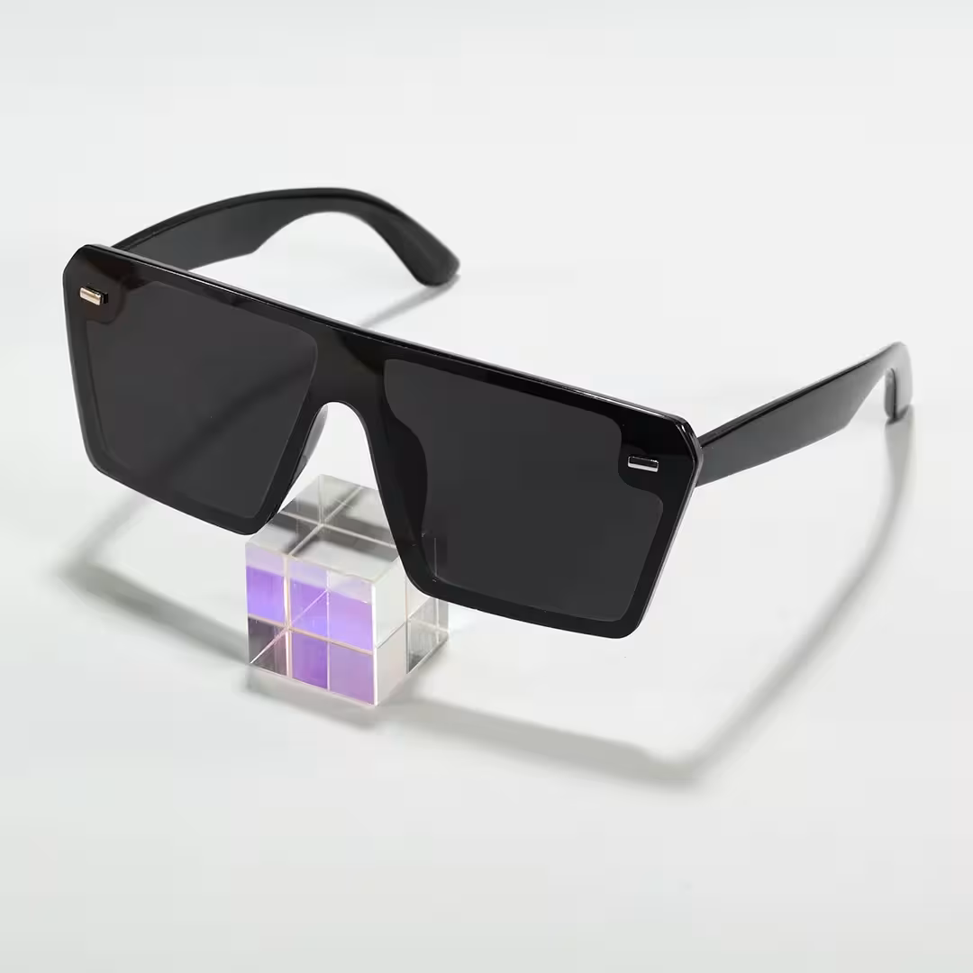 Scene view of Wyla aviator tr90 sunglasses AR0112604 in black