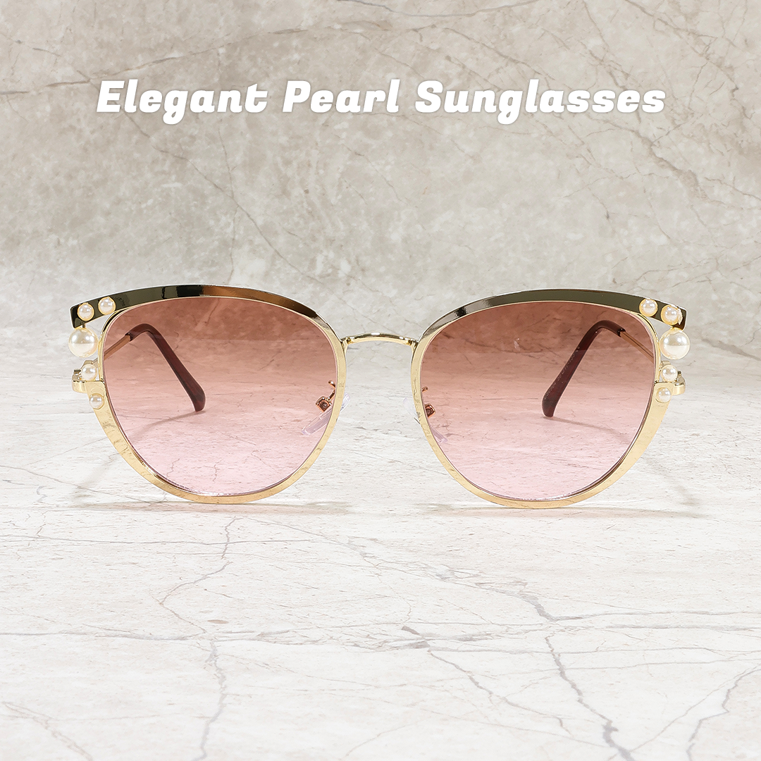 Scene view of Mamie cat eye metal sunglasses CM0042505 in pink