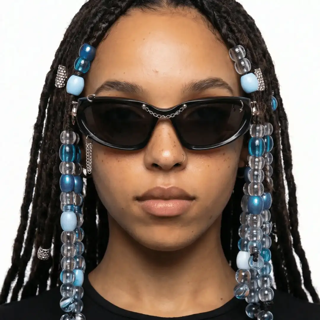 Female wearing fashion black cat eye pc handcrafted polarized sunglasses, neutral expression. SPU: CP0032511