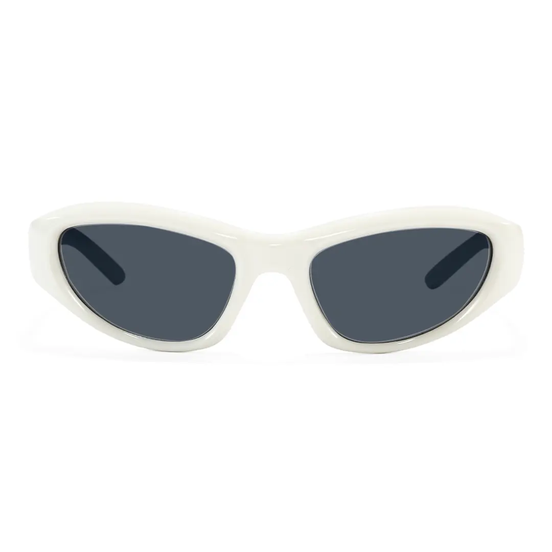 Front view of Zennia y2k cat eye pc sunglasses CP0302603 in beige