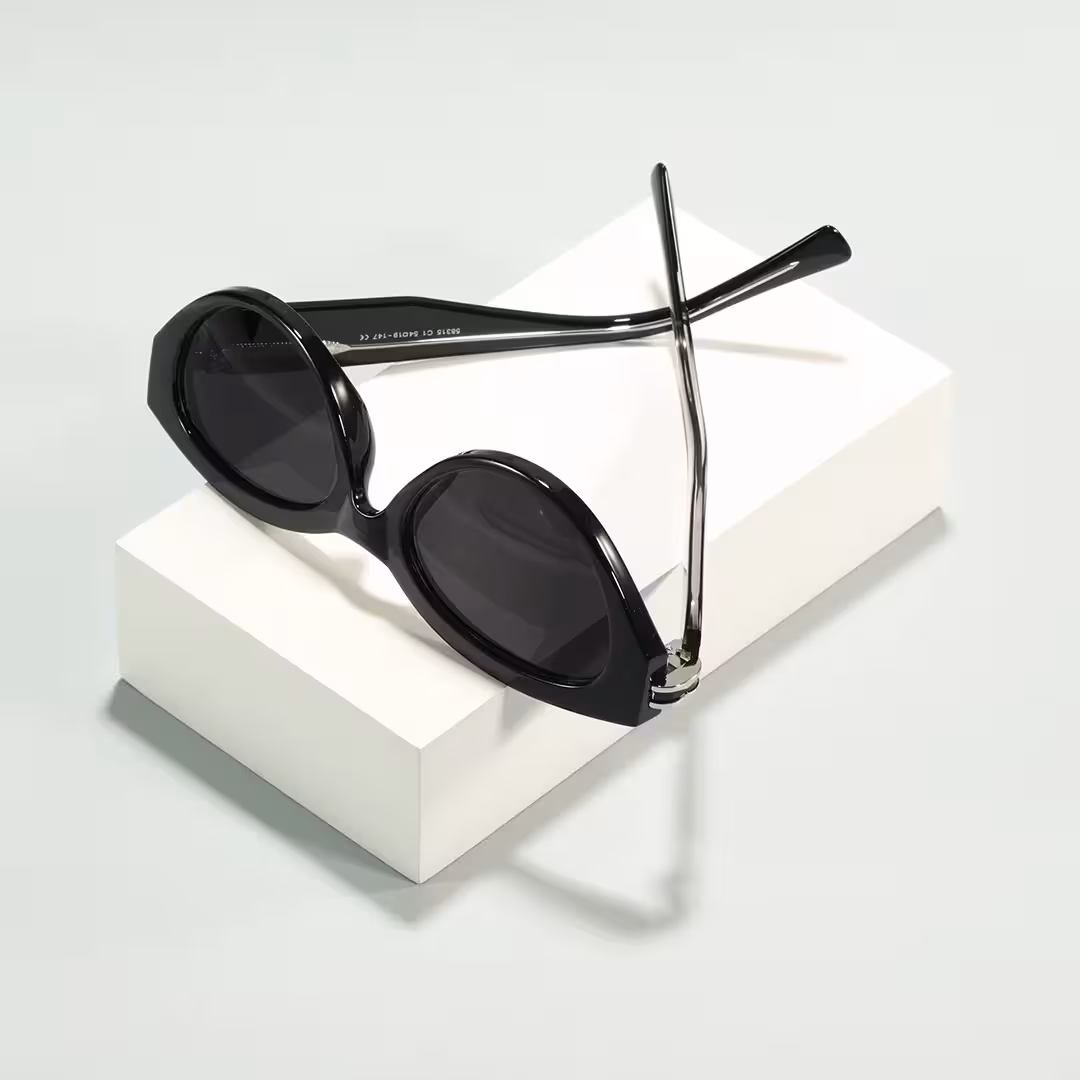 Scene view of Zoe fashion cat eye tr90 sunglasses CR0042604 in black