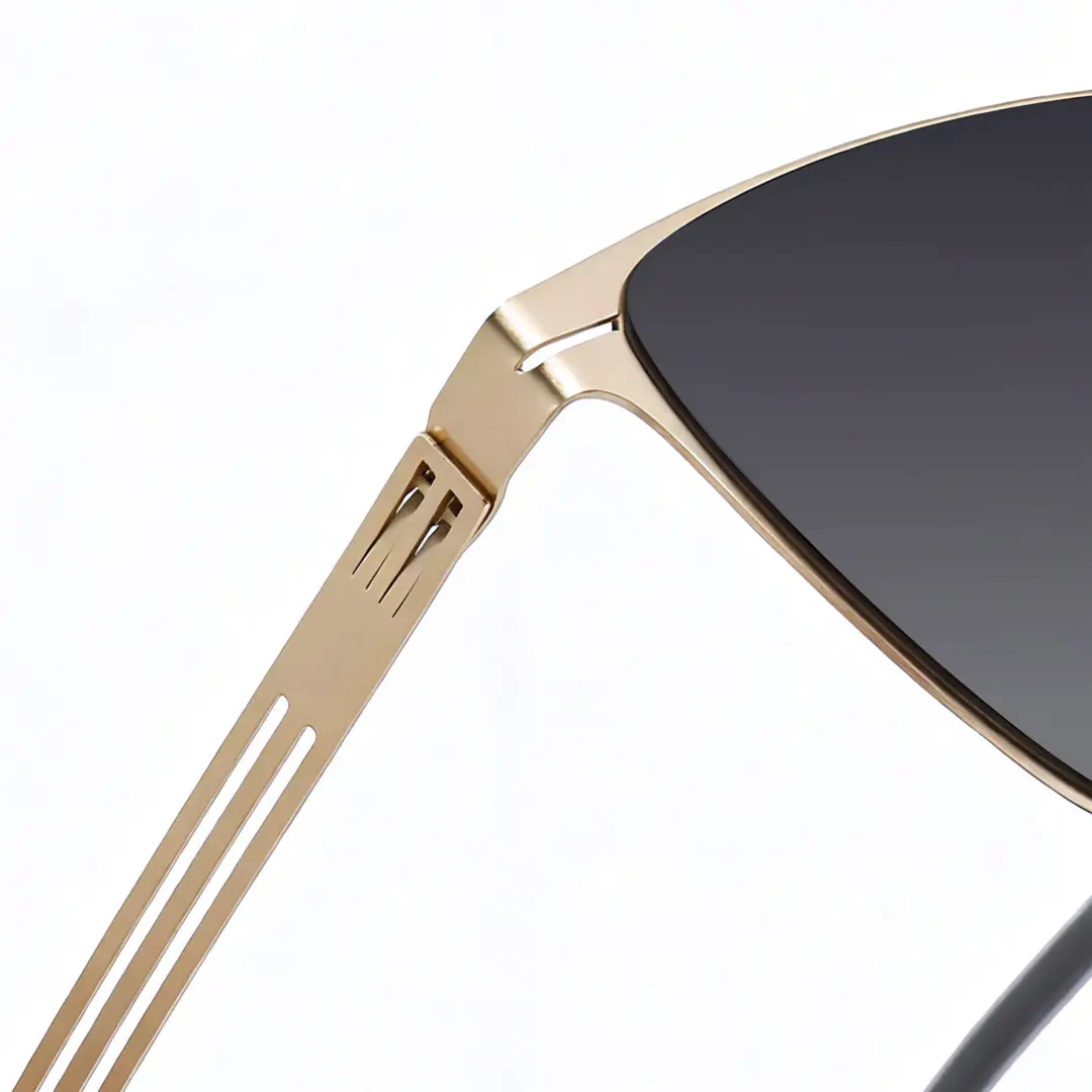 End piece detail of Roman rectangle metal sunglasses EM0382508 in gold