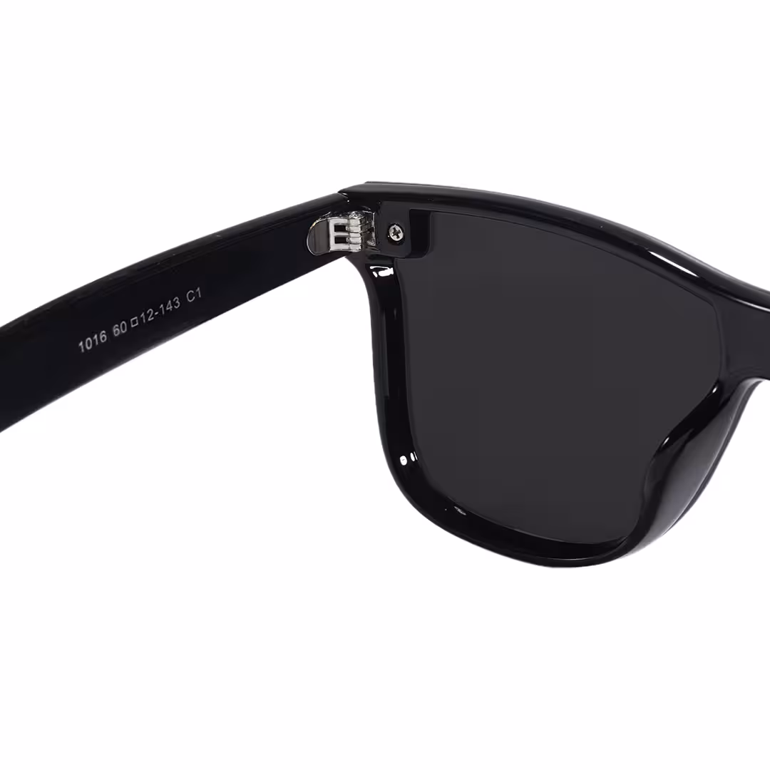 Hinge detail of Kestrel rectangle tr90 sunglasses ER0122604 in black