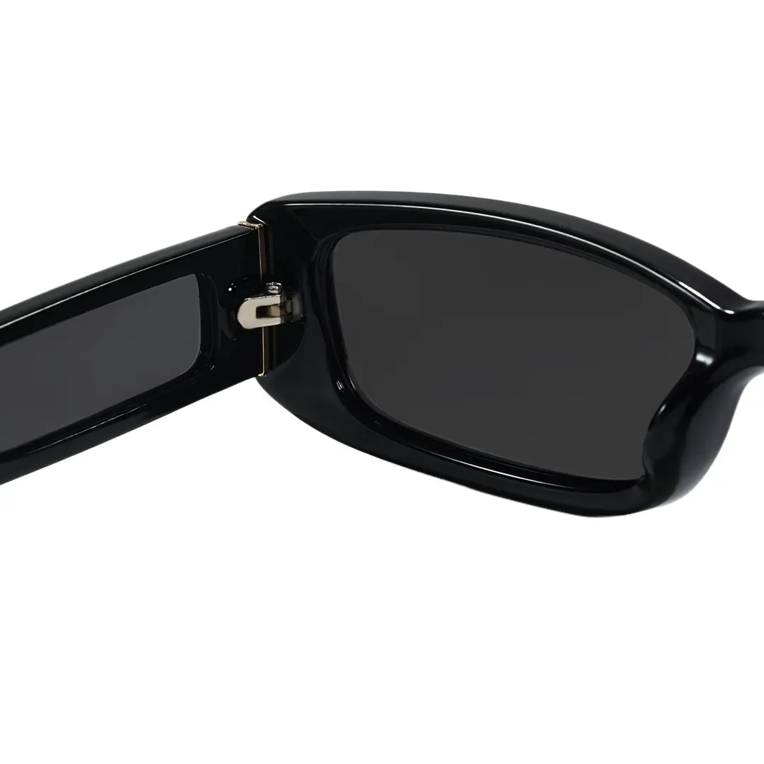 Hinge detail of Raven fashion rectangle tr90 sunglasses ER0132604 in black