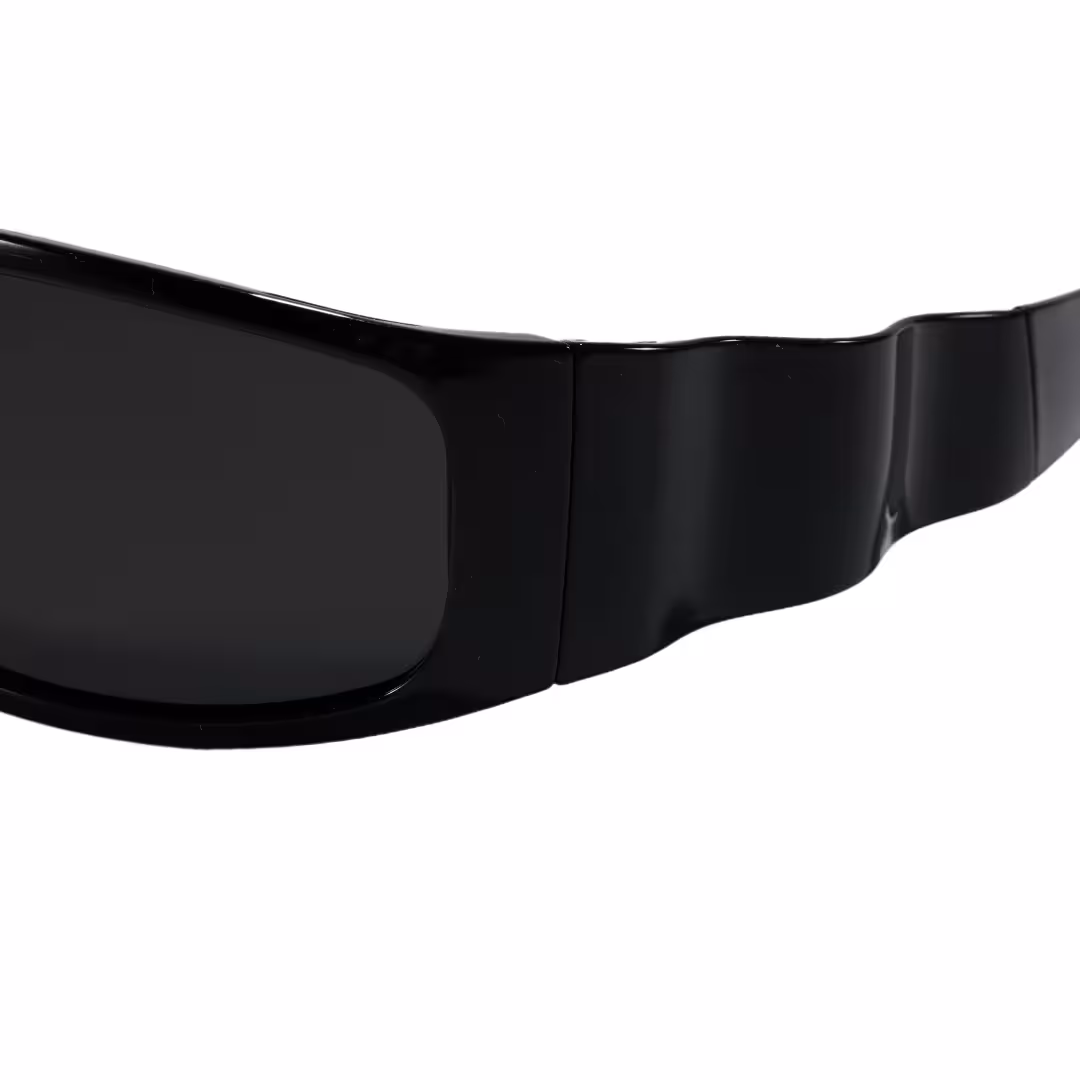 End piece detail of Iven y2k rectangle tr90 sunglasses ER0132605 in black