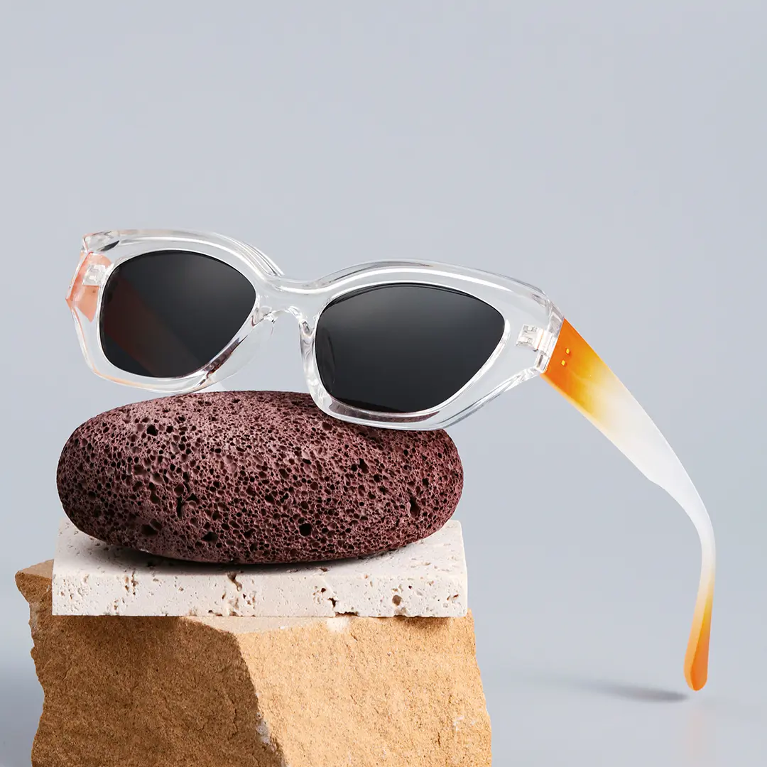 Scene view of Appl geometric pc sunglasses GP0162404 in clear