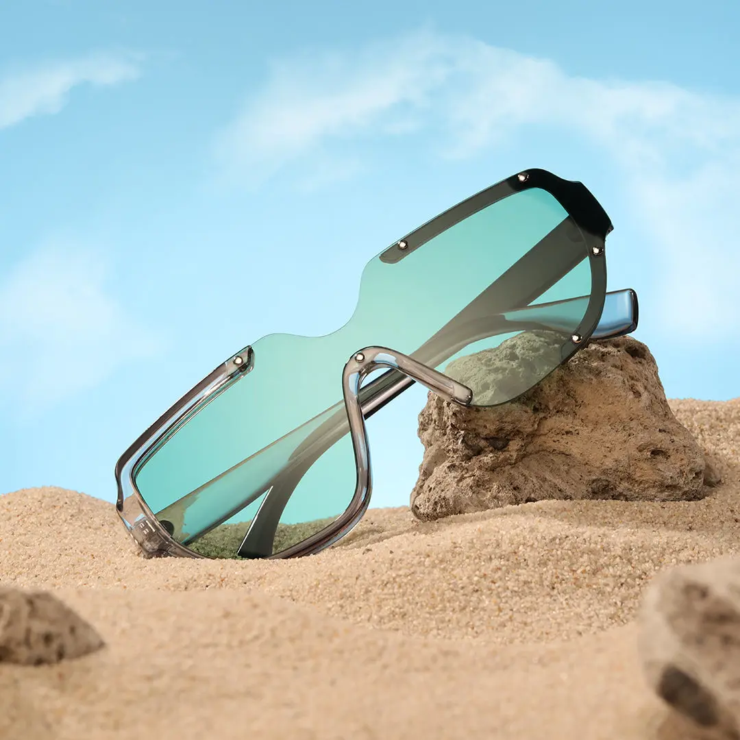 Scene view of Bake fashion geometric pc sunglasses GP0202302 in green