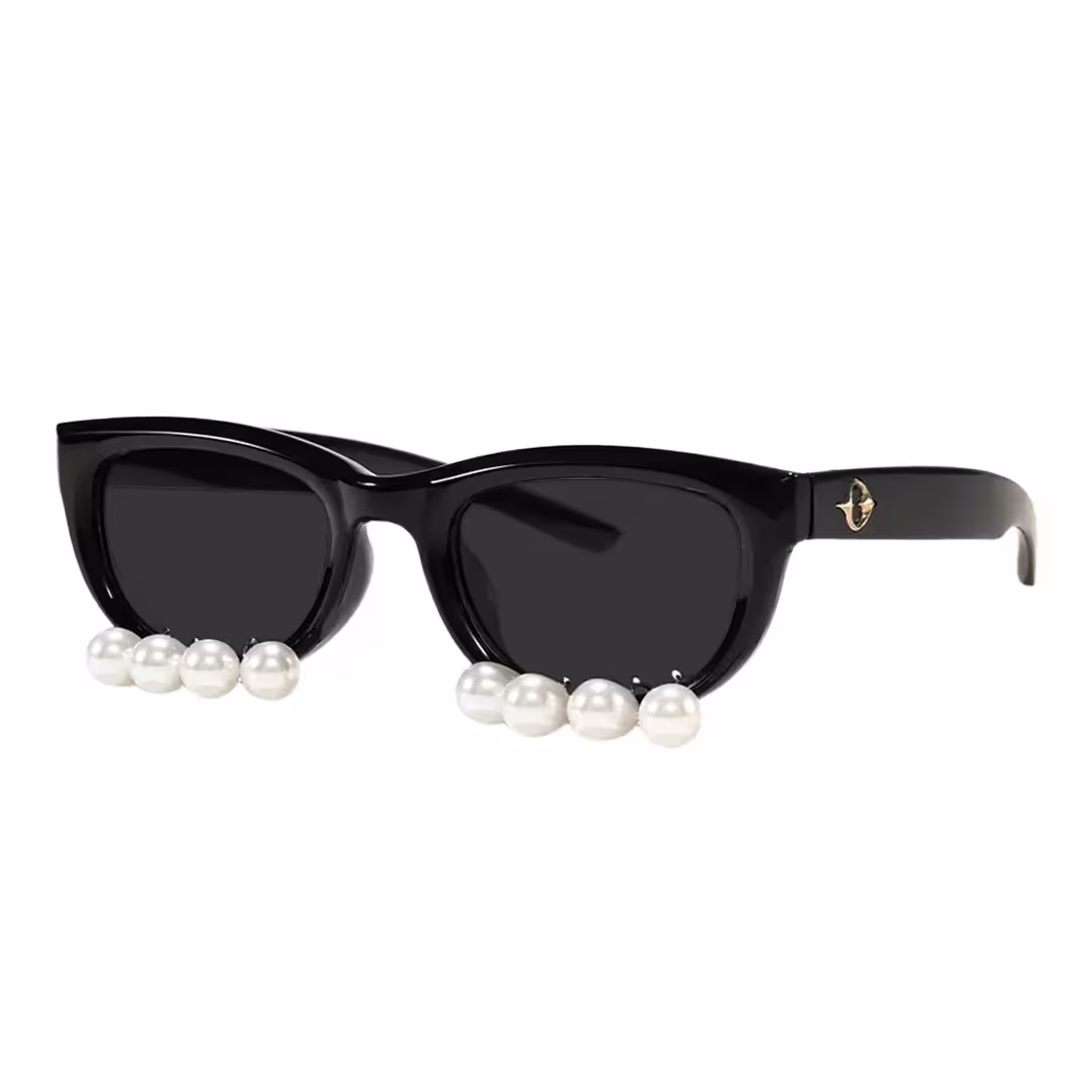 Angle view of Zale oval pc handcrafted polarized sunglasses OL0102506 in black