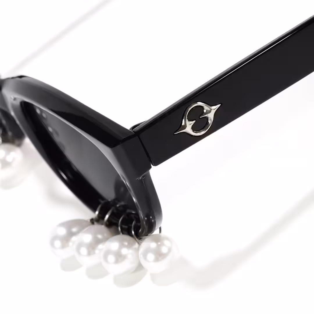 Frame detail view of Zale oval pc handcrafted polarized sunglasses OL0102506 in black