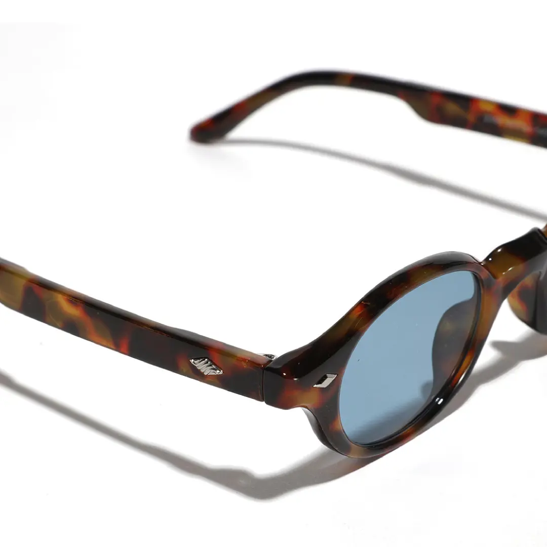 Temple detail of Sharon vintage oval pc sunglasses in tortoise. SPU: OP0062505