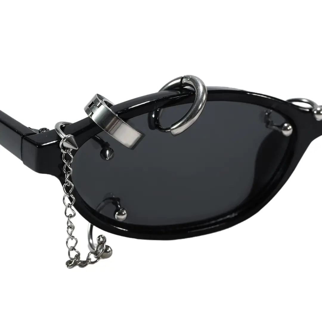 Frame rivet detail view of Epoch oval pc handcrafted polarized sunglasses OP0092604 in silver