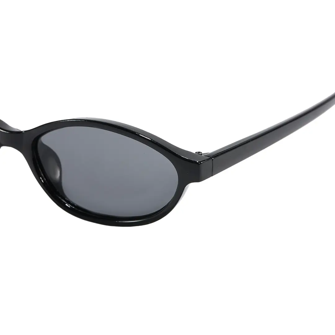 End piece detail of Calisia y2k oval pc sunglasses OP0272603 in black