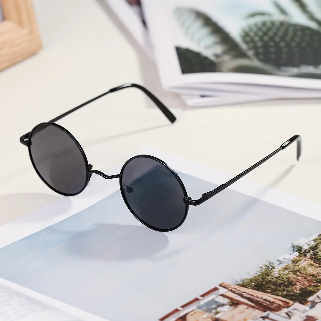 Set view of Kaleb round metal sunglasses RM0012207 in black