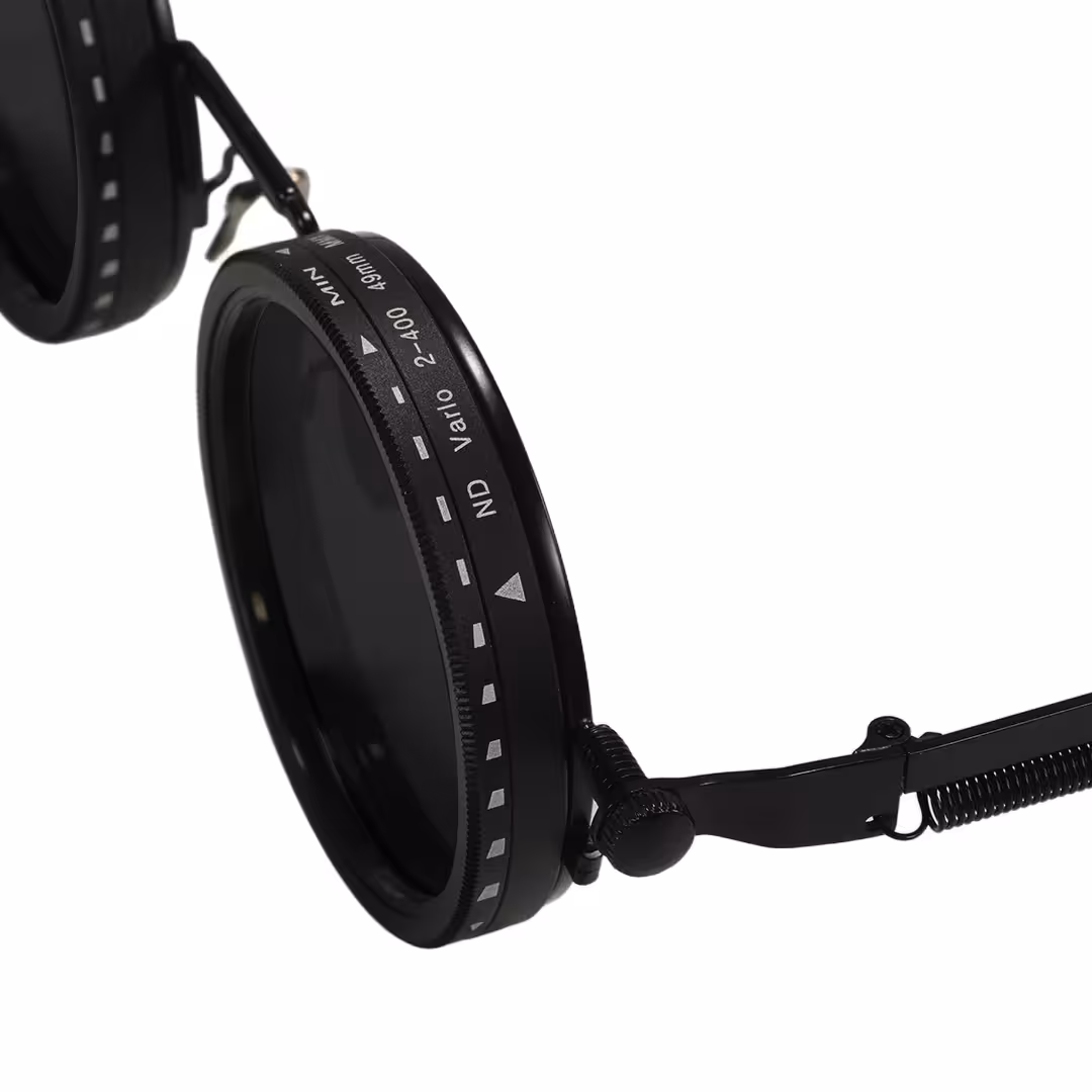End piece detail of Orinr round metal sunglasses in black. SPU: RM0312605