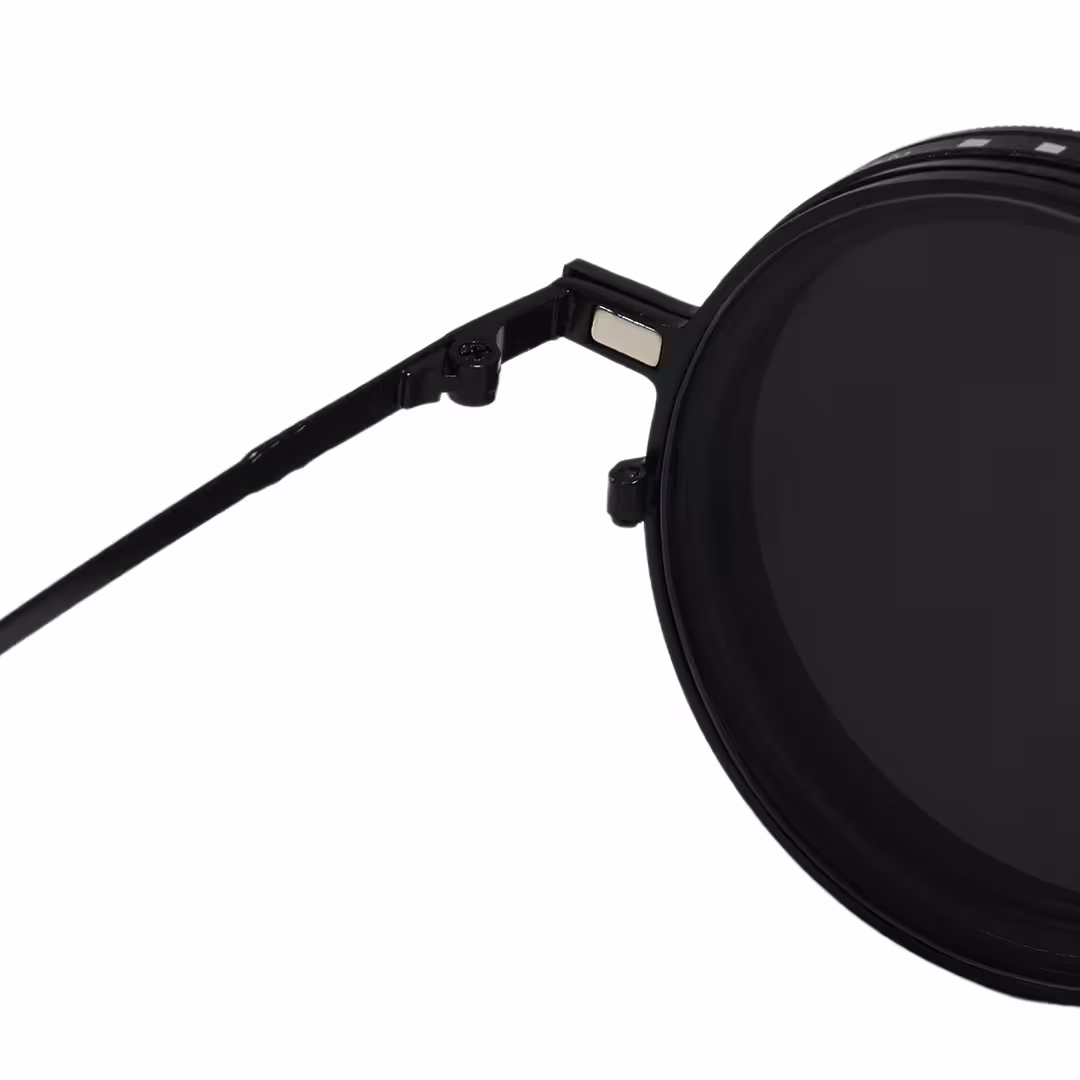 Hinge detail of Orinr steampunk round metal sunglasses RM0312605 in black