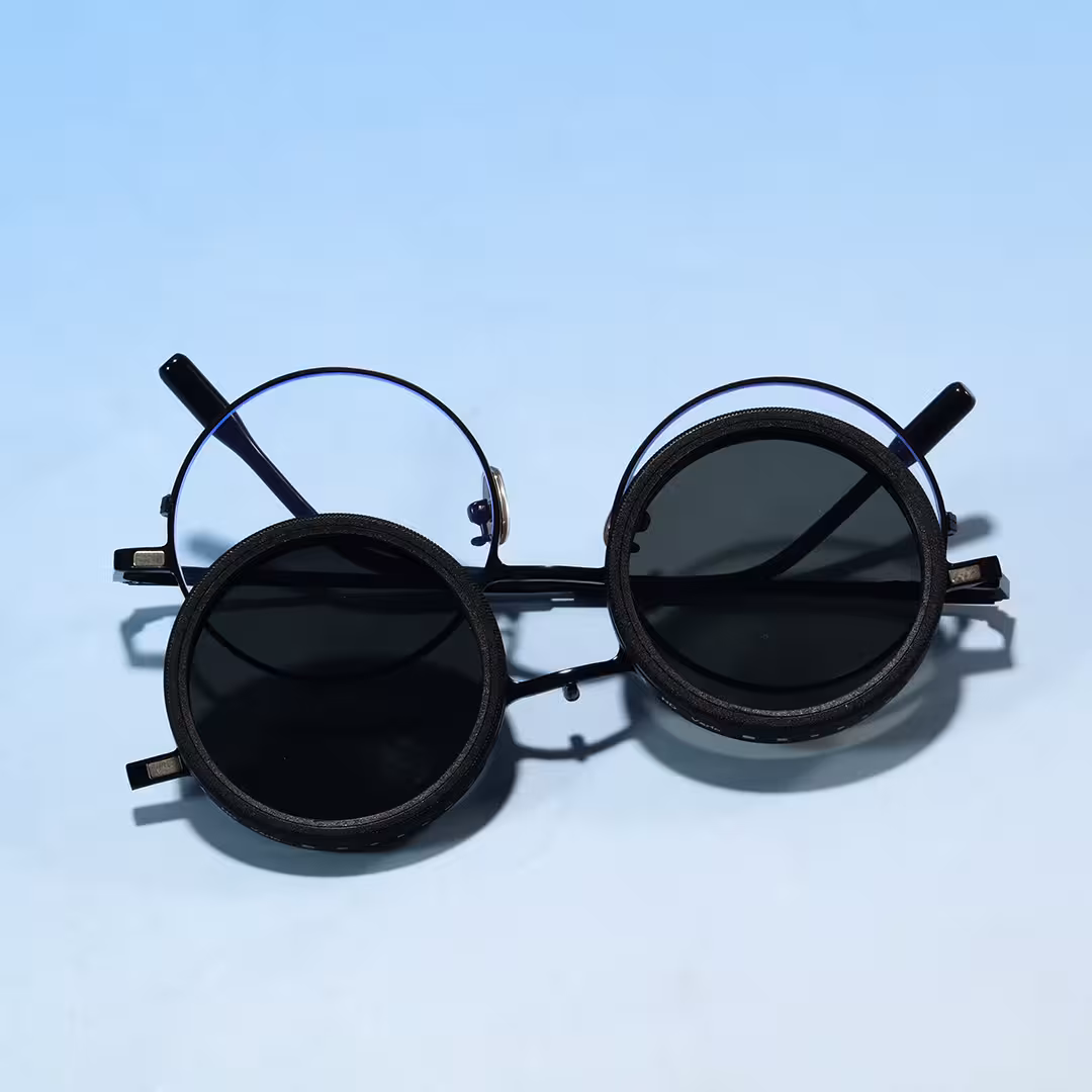 Magnetic connection detail of Orinr steampunk round metal sunglasses RM0312605 in black