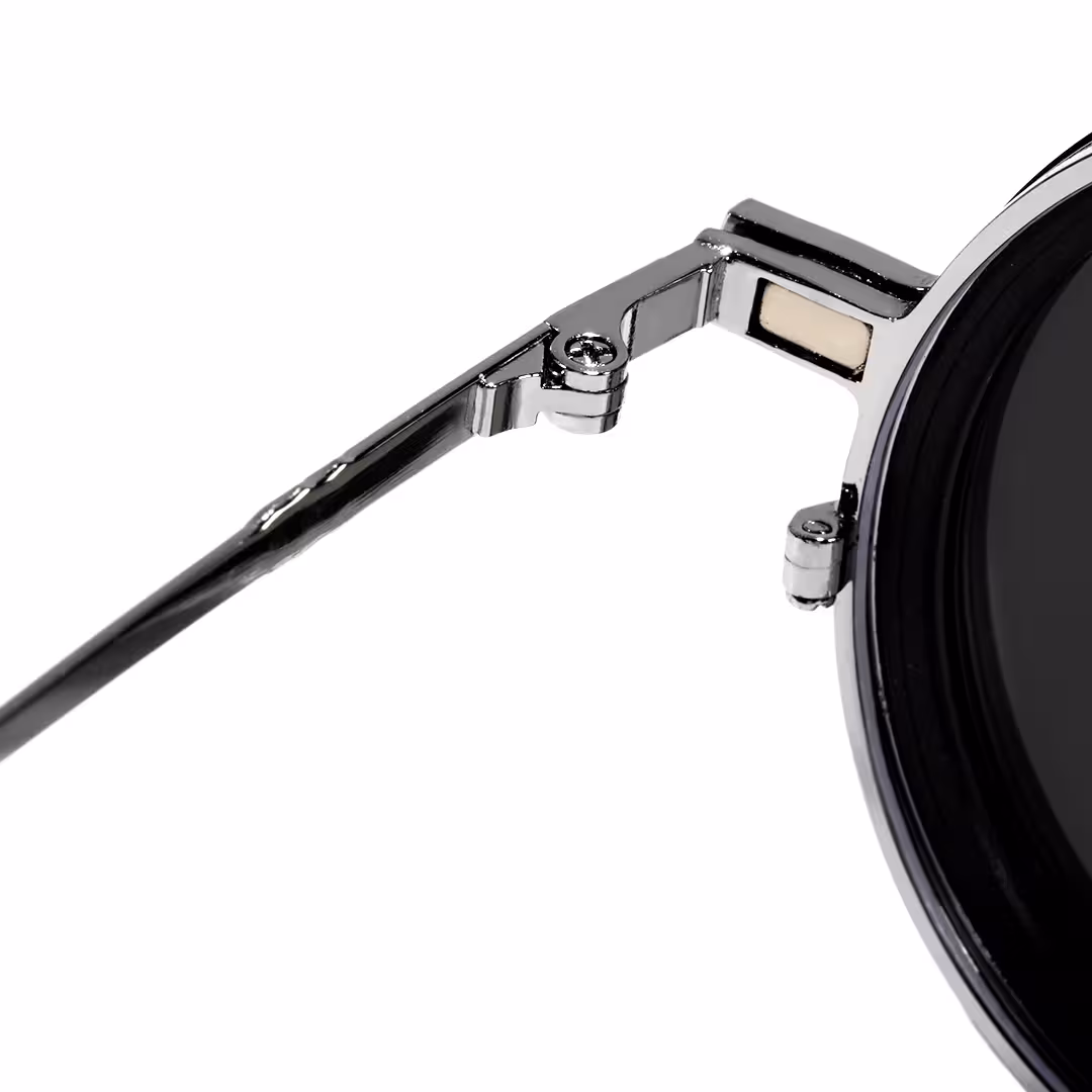 Hinge detail of Orinr steampunk round metal sunglasses RM0312605 in silver