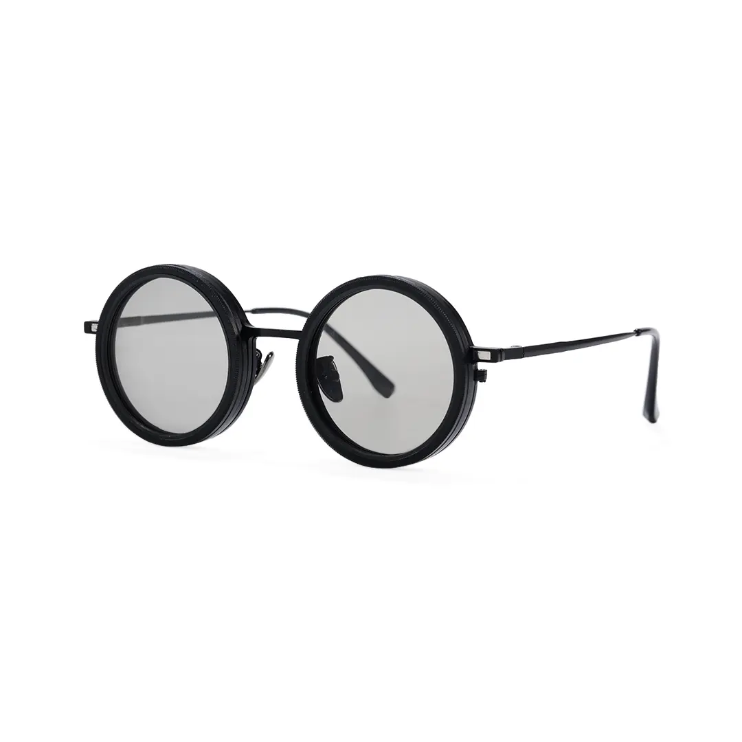 Angle view of Aeris steampunk round metal magnetic clip-on sunglasses set with interchangeable clip-on lenses RM0382507 in black