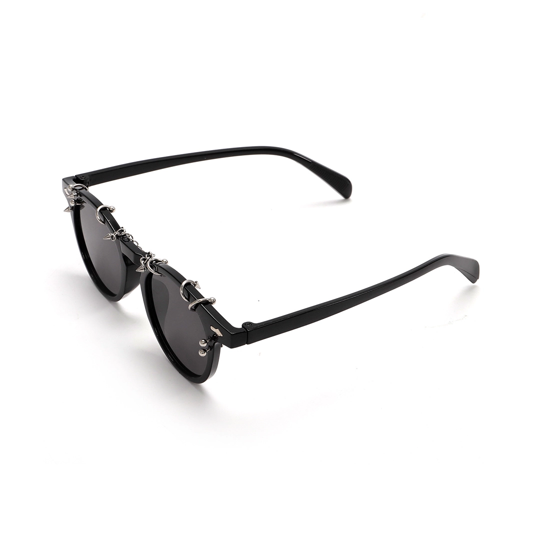 Angle view of Hoopz round pc handcrafted polarized sunglasses RP0042511 in black