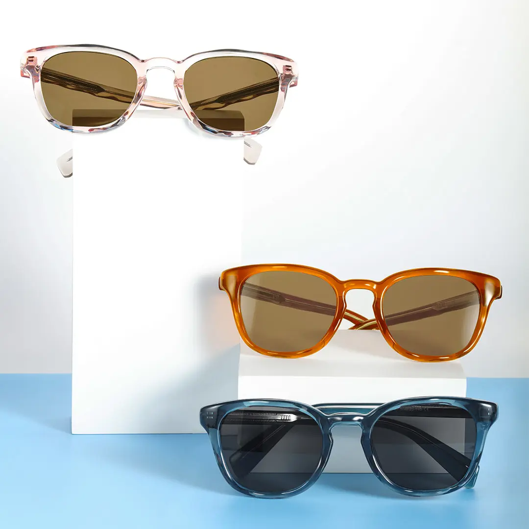 Scene view of Avery square pc sunglasses SP0032404 in orange